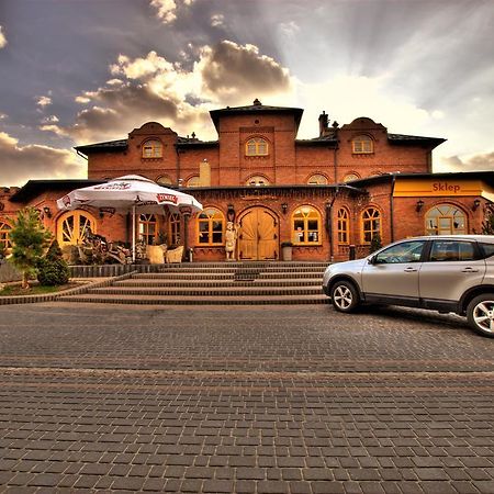 Hotel Staropolska Томашув-Лубелскі Екстер'єр фото