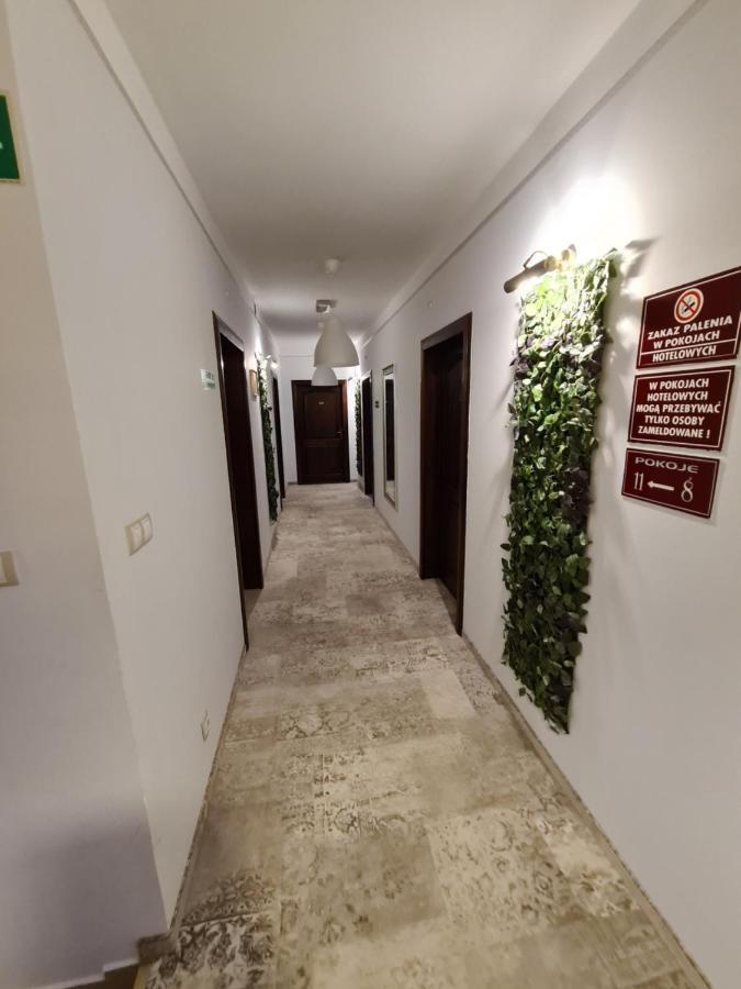 Hotel Staropolska Томашув-Лубелскі Екстер'єр фото