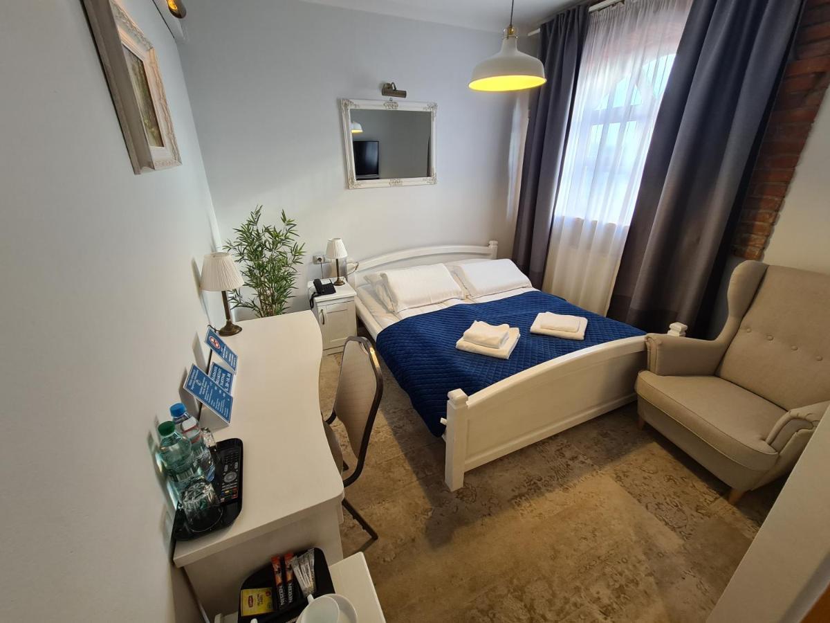 Hotel Staropolska Томашув-Лубелскі Екстер'єр фото