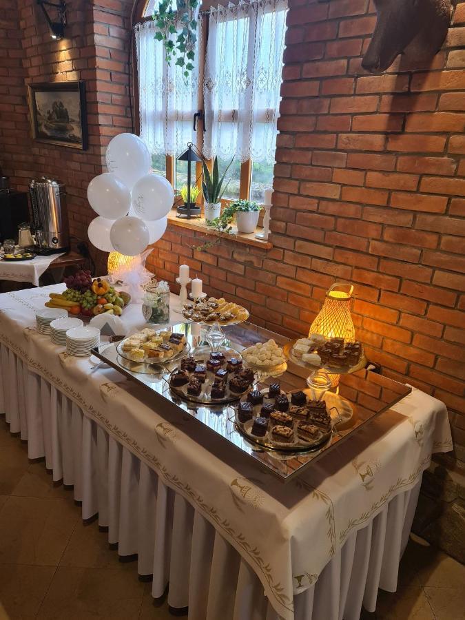 Hotel Staropolska Томашув-Лубелскі Екстер'єр фото