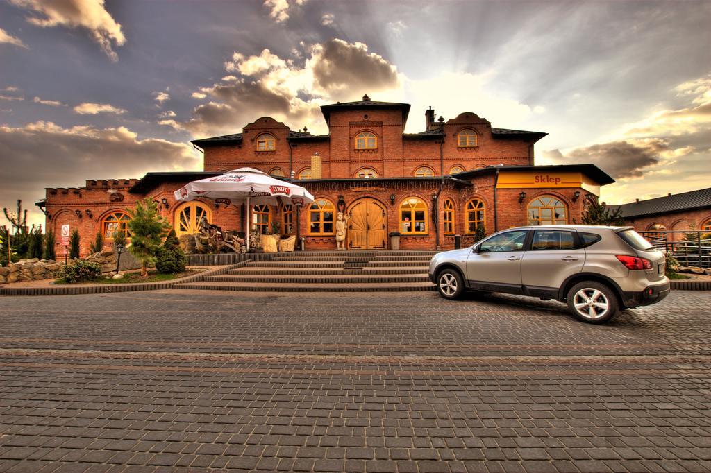 Hotel Staropolska Томашув-Лубелскі Екстер'єр фото